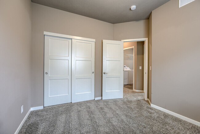 Building Photo - Gorgeous 3 Bedroom In Papillion!!
