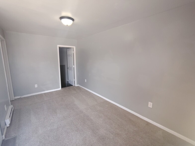 Building Photo - 1807 Meridian St