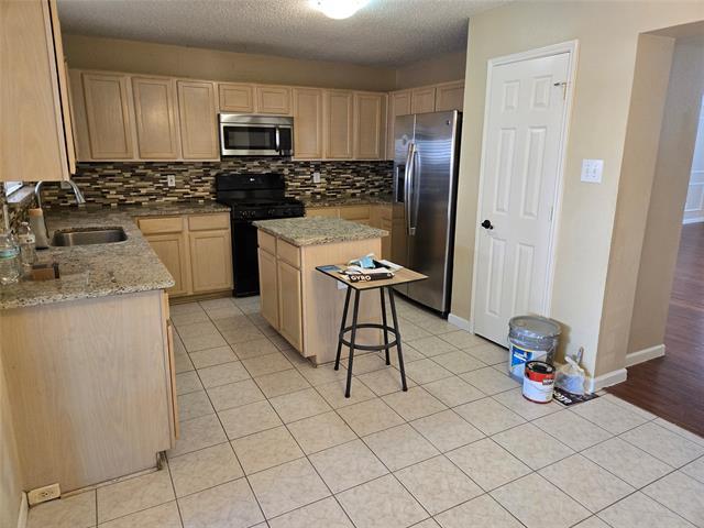 Building Photo - 7417 Euclid Dr