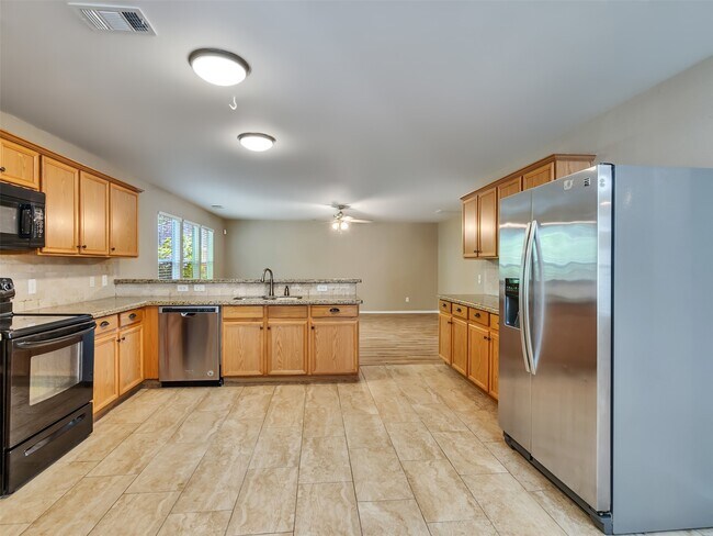 Building Photo - 34 W Sage Creek Pl