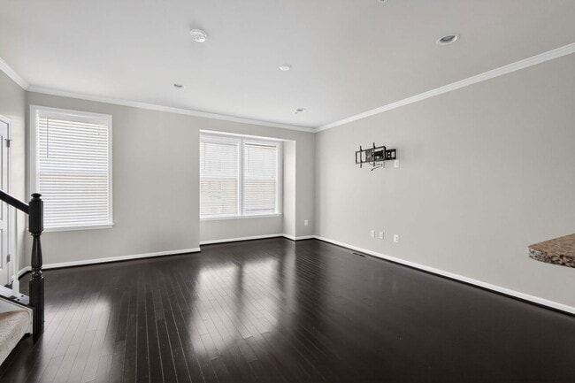 Building Photo - 8601 Sweet Rose Ct