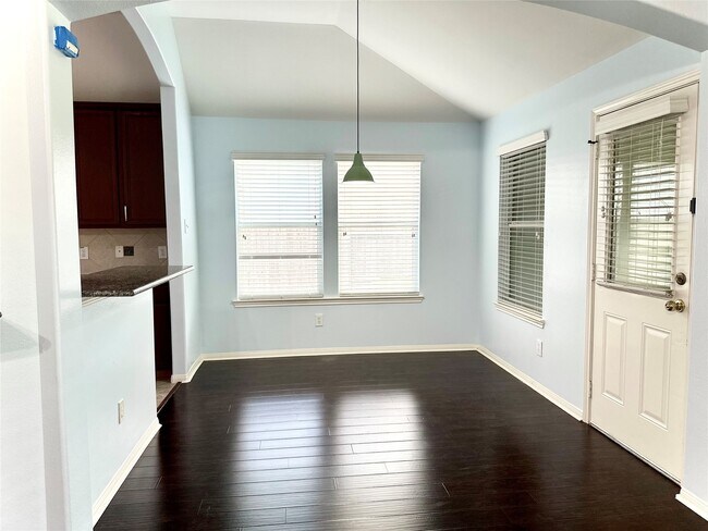 Building Photo - 15915 Wilmington Park Ln