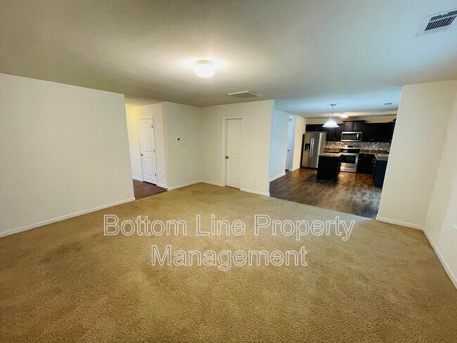 Building Photo - 5316 Park Brook Dr