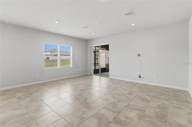Building Photo - 5581 Vigo Lp
