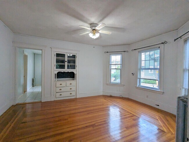 Building Photo - 138 North St