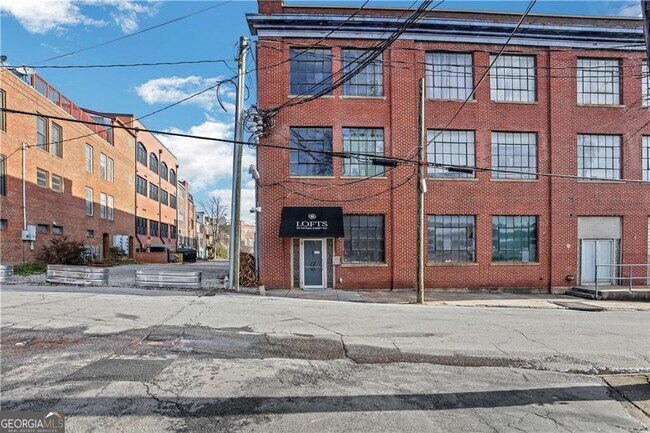Building Photo - 172 Haynes St SW