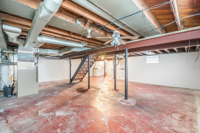 Building Photo - Charming 4 bedroom home in Pittsburgh avai...