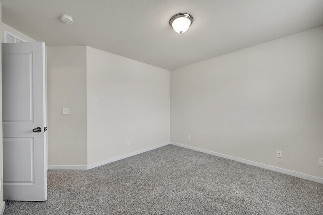 Building Photo - $2,650 - 3 Bed, 2.5 Bath Home in Co Spring...
