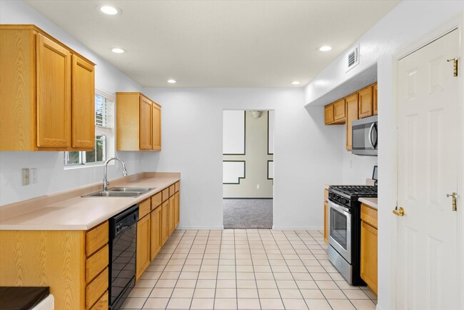Building Photo - 4520 Ambrose Alday Loop SE