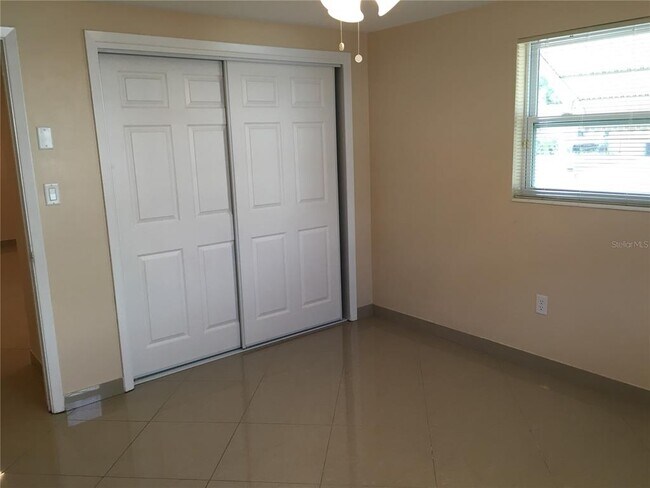 Building Photo - 1050 Clairborne St