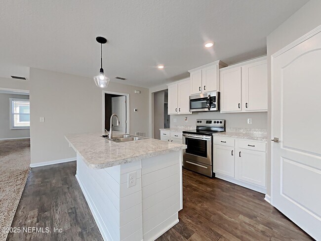 Building Photo - 3619 Derby Forest Dr