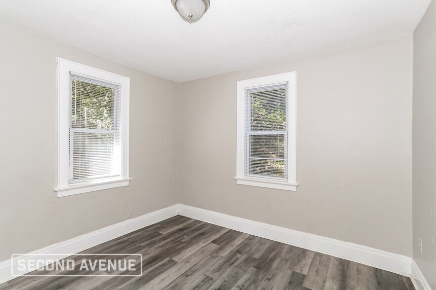 Building Photo - 2632 Queen City Ave