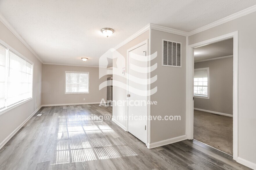 Building Photo - 719 Jeannine Ct