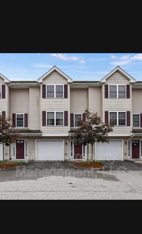 Building Photo - 140 Stedman St