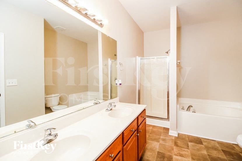 Building Photo - 1103 Birkdale Dr