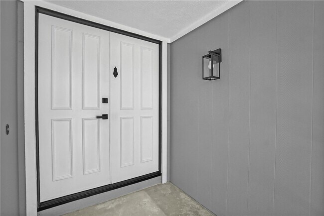Building Photo - 1242 Sultan Cir