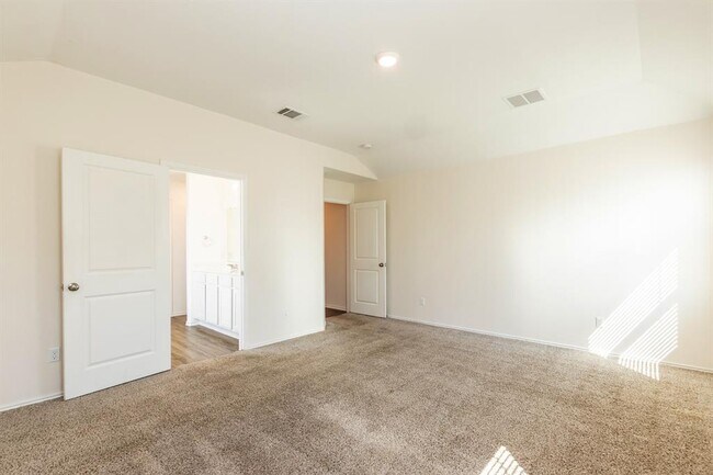 Building Photo - 110 Sophora Dr