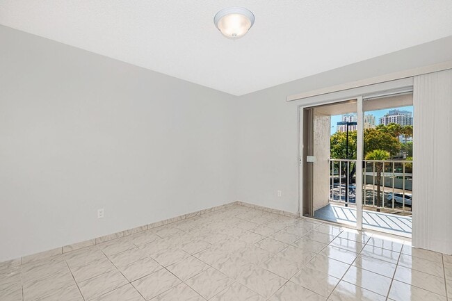 Building Photo - 7705 SW 86th St