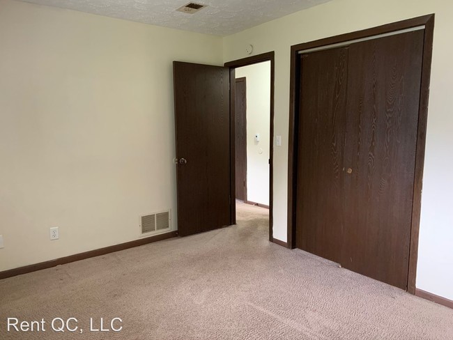 Building Photo - 3743 53rd St