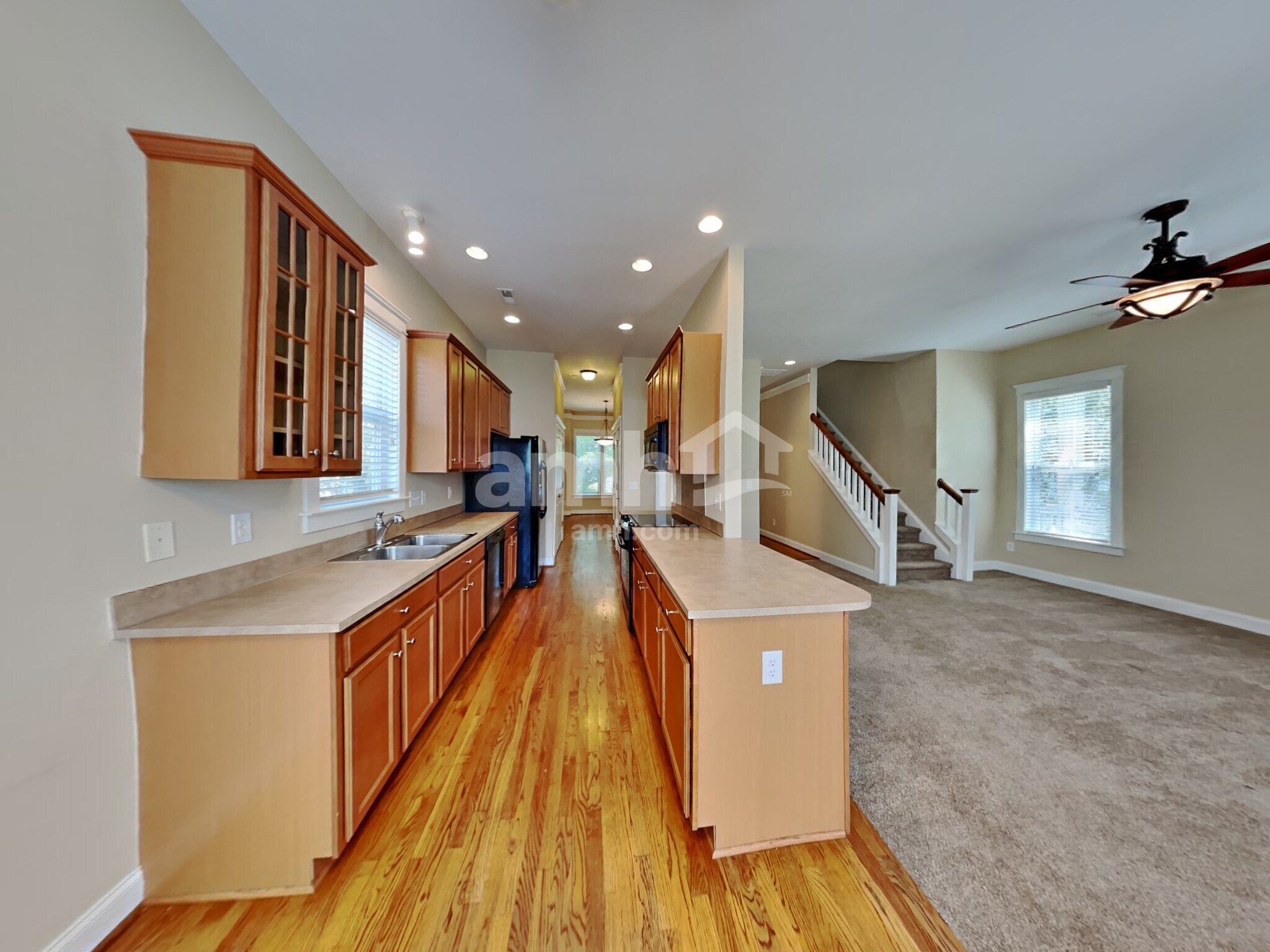 Building Photo - 155 Water Oak Dr