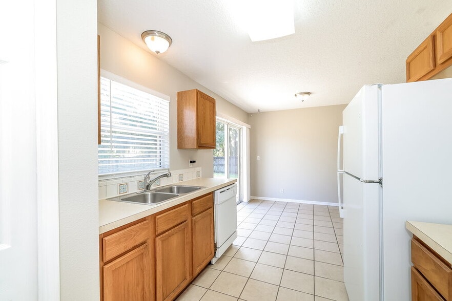 Building Photo - 5 Bay Ridge Loop