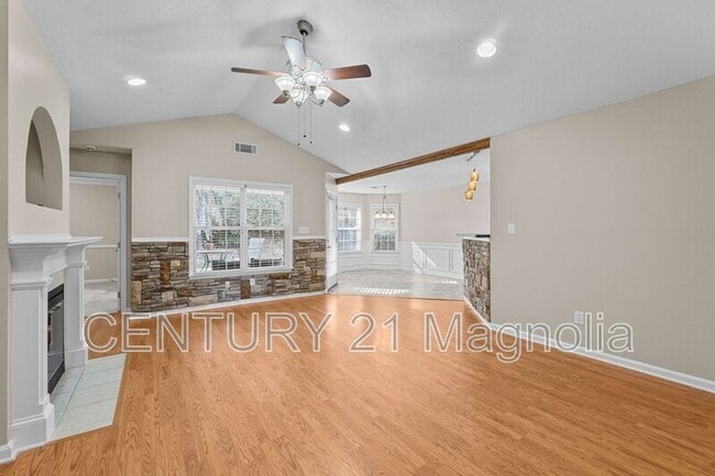 Building Photo - 284 High Meadows Cir