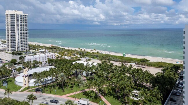 Building Photo - 7135 Collins Ave