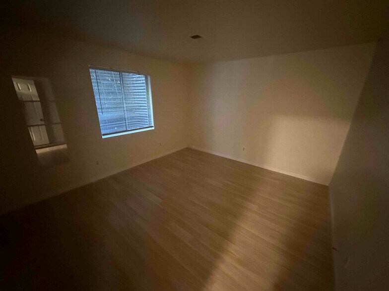 Building Photo - 5384 S Prescott St