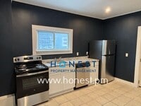 Building Photo - 101 Sabattus St