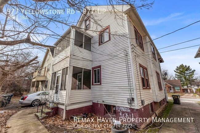 Building Photo - 977 Yellowstone Rd