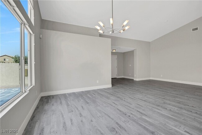 Building Photo - 7379 Majestic Bluff Pl