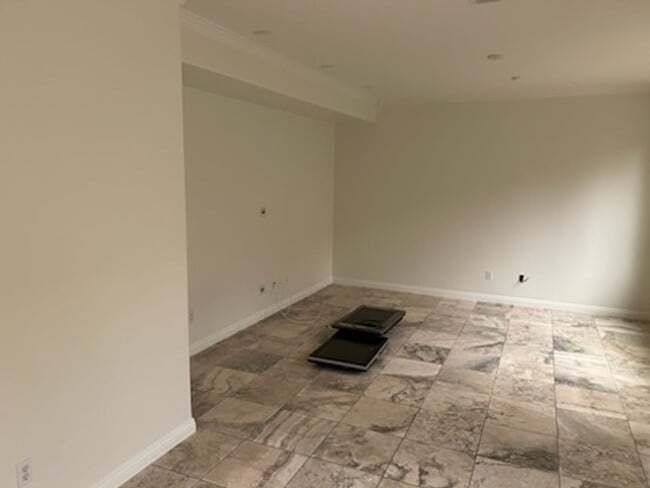 Building Photo - 4BD/2.5BATH FAMILY HOME-$4100 PER MO.