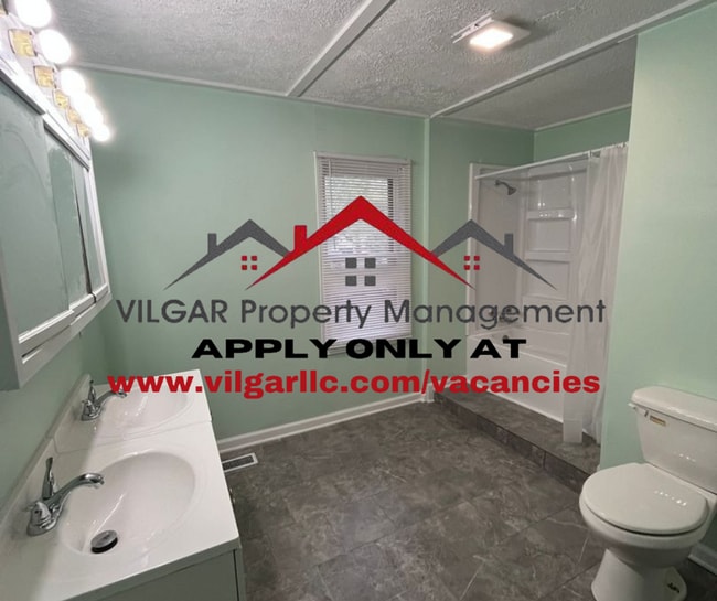 Building Photo - Step into this fully refreshed 5-bedroom, ...