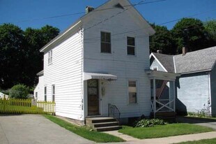 Building Photo - 16 4th Ave