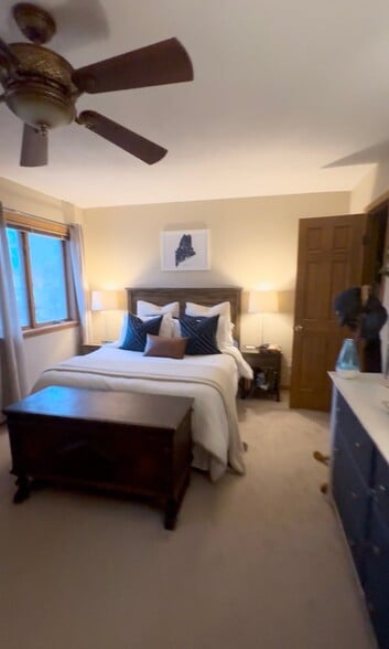 Building Photo - 69 Midlake Cir