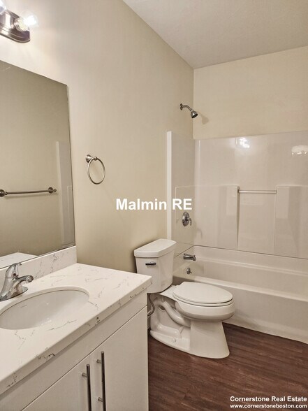 Building Photo - 81 Amory St