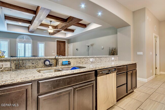 Building Photo - 14677 Rockbridge