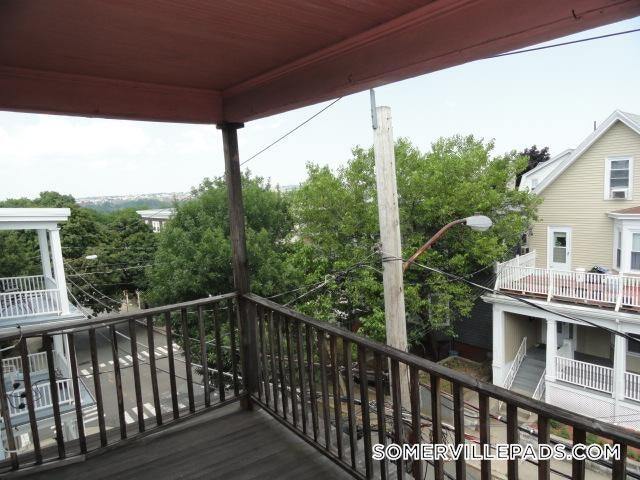 Building Photo - 18 Bond St