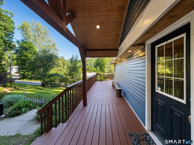 Building Photo - 10 Lenape Trail