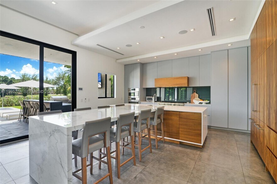 Building Photo - 7210 S Prestwick Pl