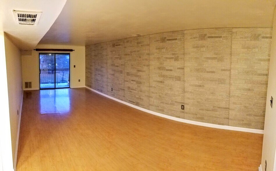 Building Photo - 1719 Raspberry Ct
