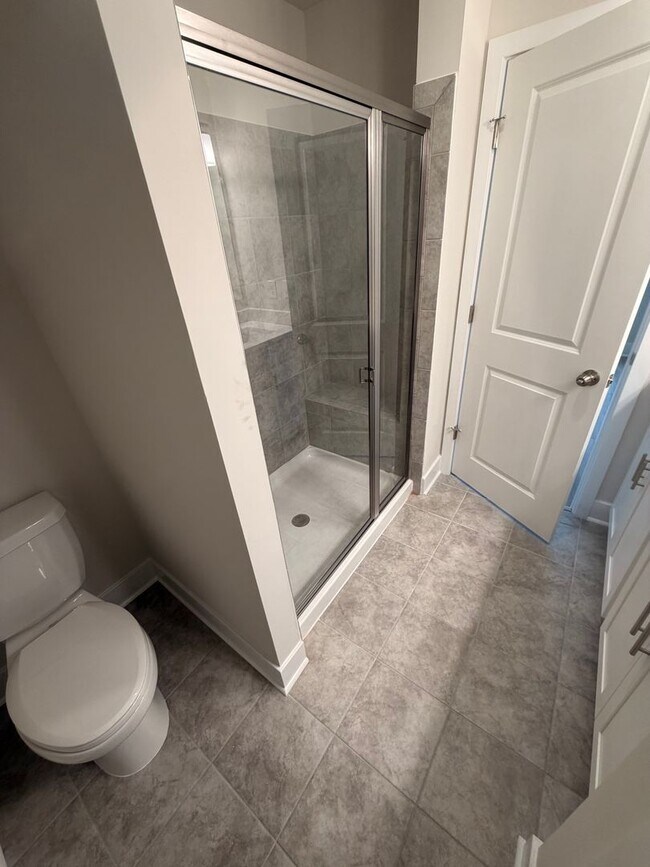 Building Photo - Newly Constructed 3bed/3.5 bath townhome available in fall!