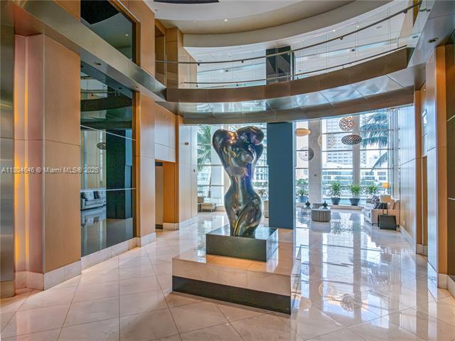 Building Photo - 901 Brickell Key Blvd