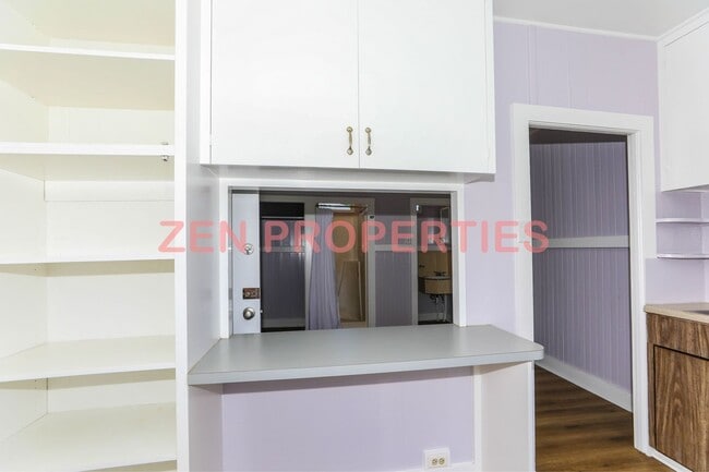 Building Photo - quaint studio cottage for rent in Manoa)