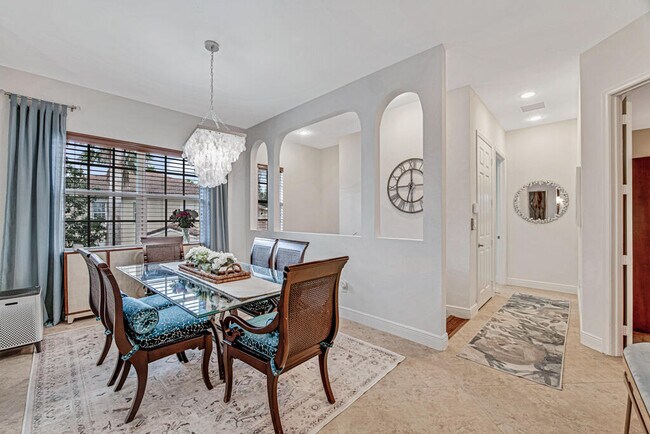 Building Photo - 9773 Bowline Dr