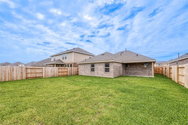 Building Photo - 27235 Henley Rdg Dr