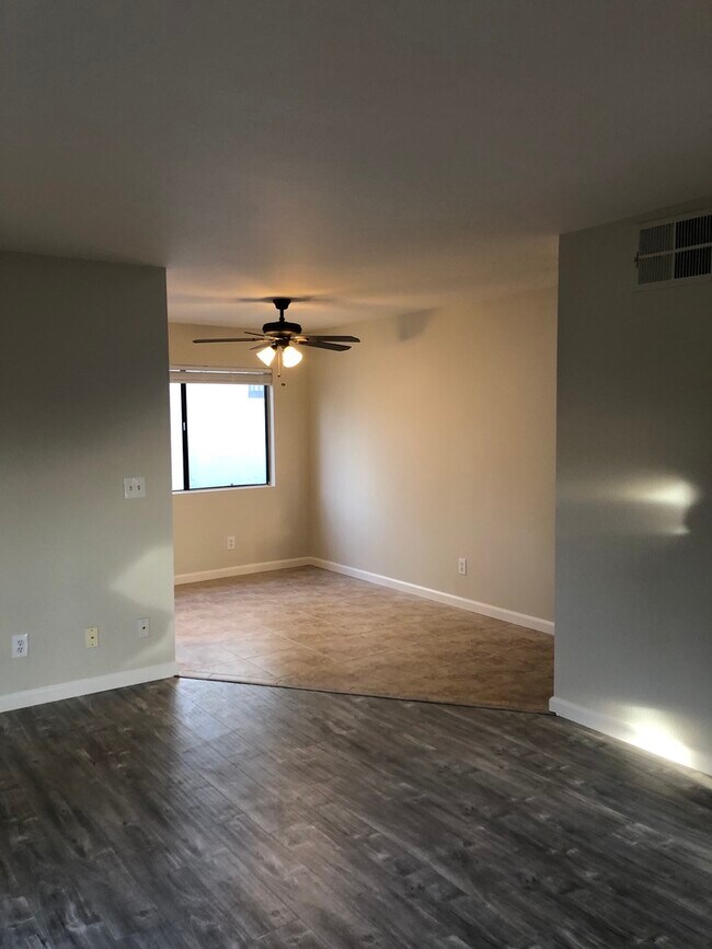 Building Photo - 500 S 3rd St