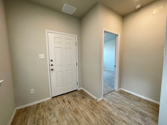 Building Photo - 1409 Goforth Rd