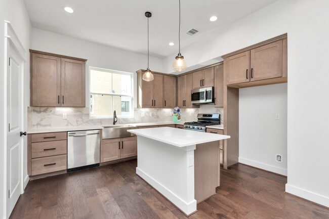 Building Photo - 5418 Wheatley St