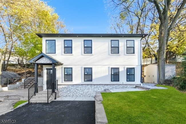 Building Photo - 169 New St